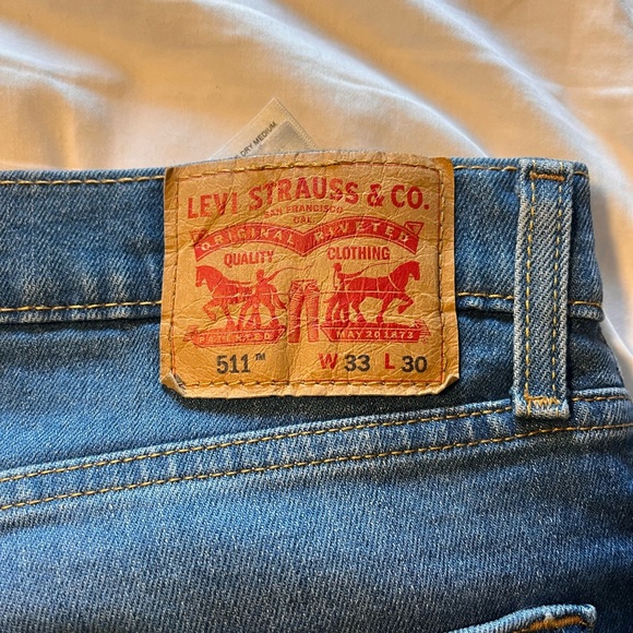 Levi 511 size 33/30 in MINT condition - Picture 3 of 3